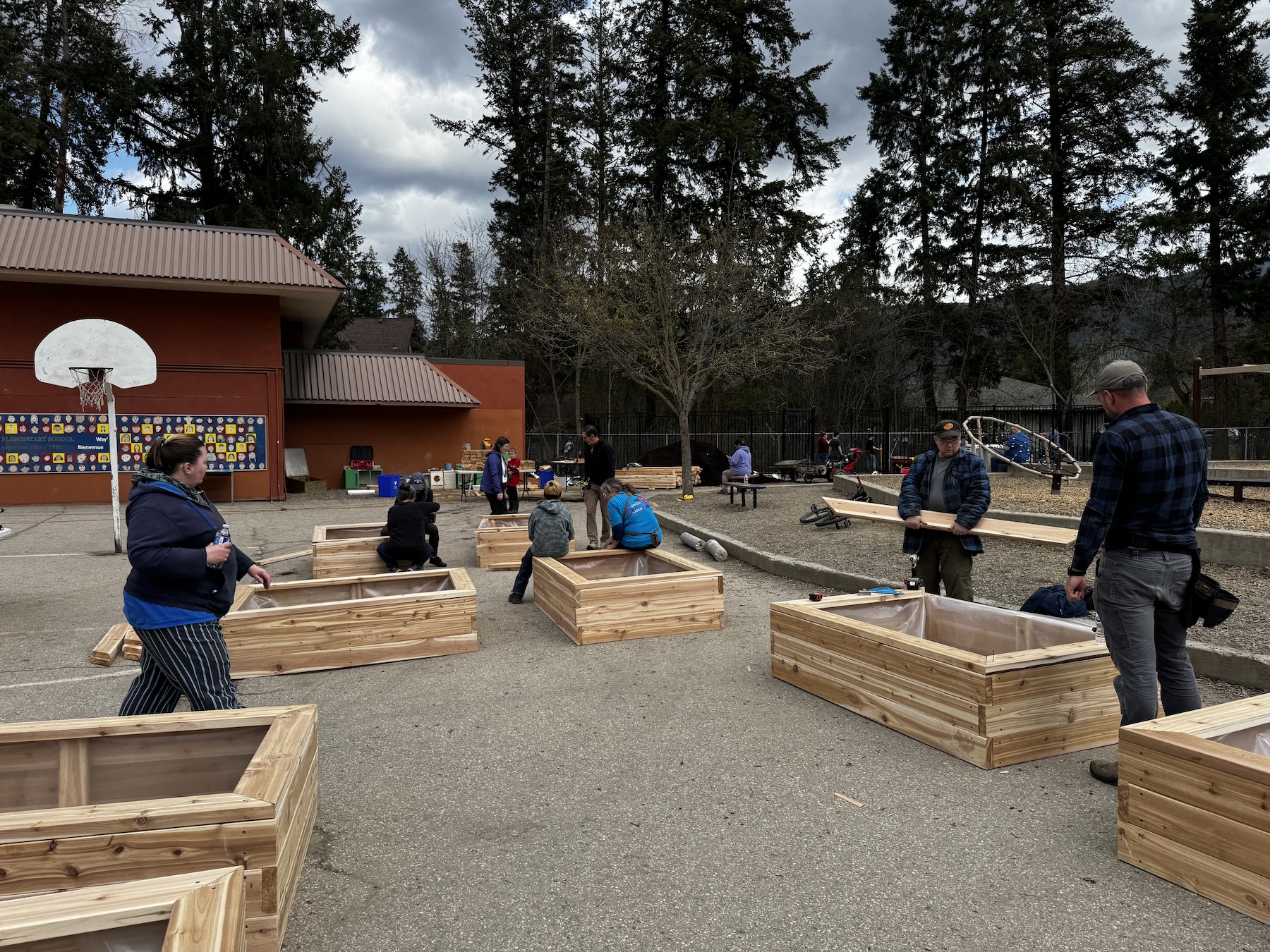 Building the Armstrong Elementary School Garden